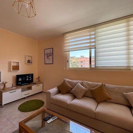 Lisus Apartment Вльора Екстер'єр фото