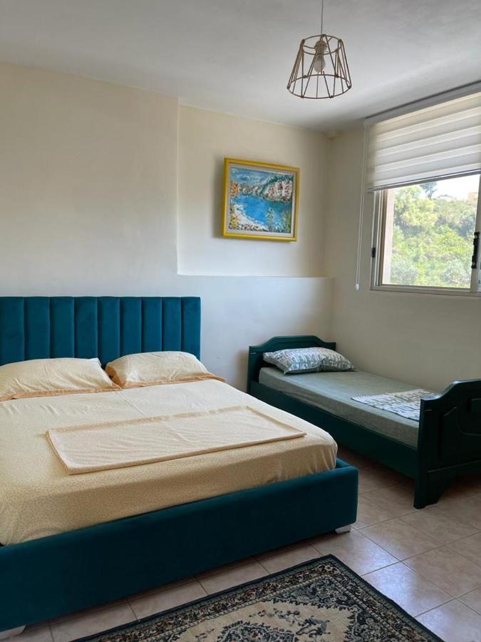 Lisus Apartment Вльора Екстер'єр фото
